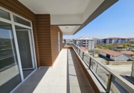 Olof Palme Parkı Arkası Osman Gazi Sokak’ta Lüks 3+1 Daire